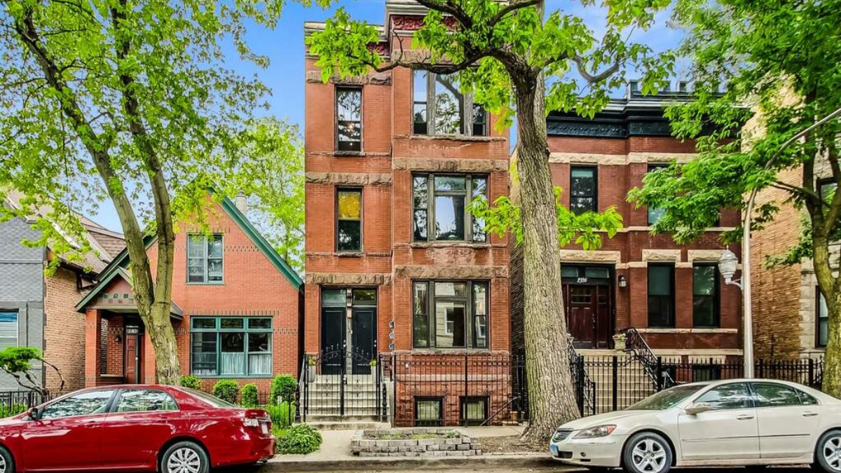 Historic homes on Bucktown's tree-lined streets
